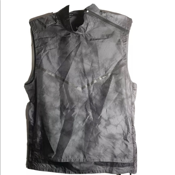 nike tech vest